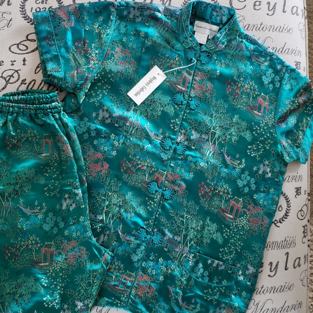 NWT Asian inspired two piece outfit XL